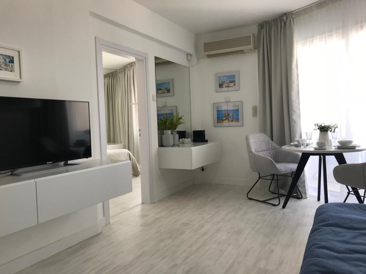 Sea View Holiday Apartment 拉纳卡 外观 照片